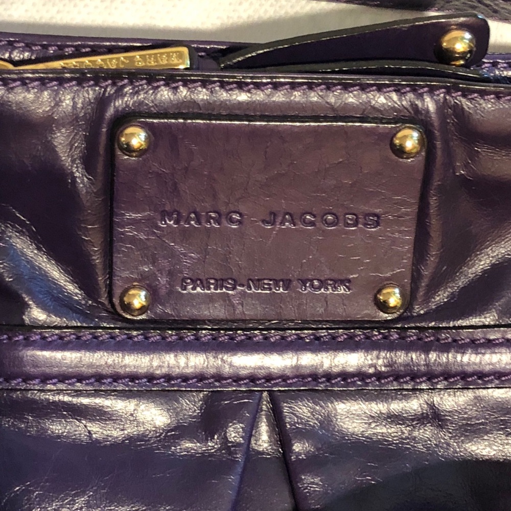 Marc Jacobs crossbody bag in purple leather & gold